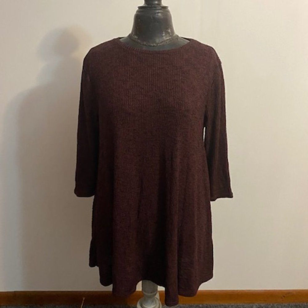 Pull & Bear Burgundy/Black knit asymmetrical 3/4 sleeves sweater, size Medium